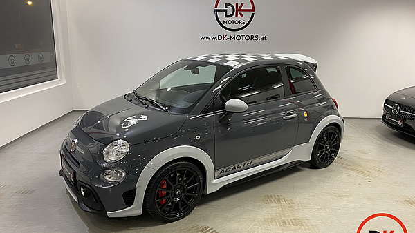 Abarth 695 70° Anniversario Foto 0