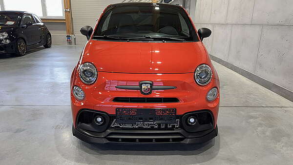 Abarth 695 Competizione 2023 Foto 6