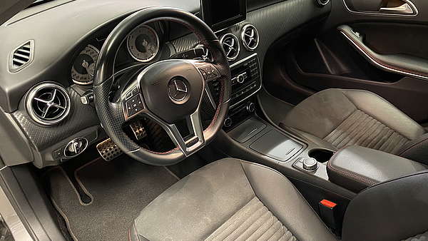 Mercedes A220 CDI AMG grau Foto 12