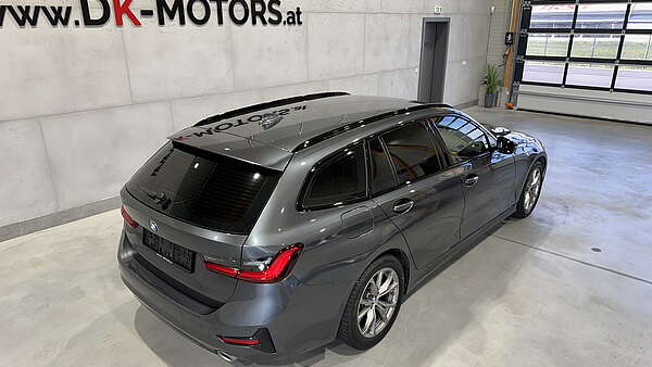 BMW 320i Touring (G21) Sport Line Aut. Foto 9