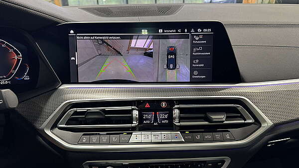BMW X5 30d xDrive G05 M-Sport Carbon Schwarz 2022 Foto 38