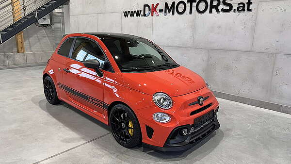 Abarth 695 Competizione 2023 Foto 1