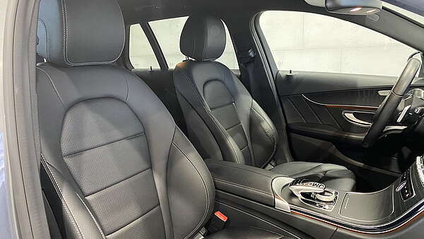 Mercedes T-Modell C220d 4Matic AMG Line Foto 16