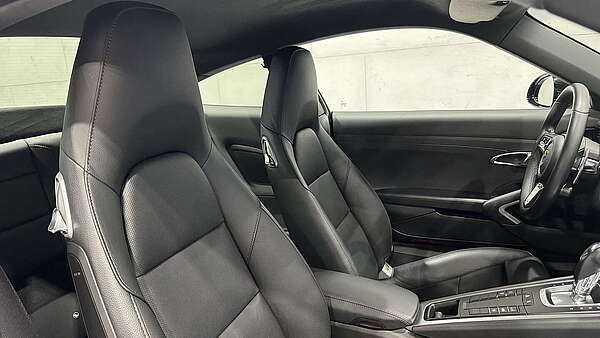 Porsche 911 991.2 Carrera S Coupe PDK Tiefschwarz Foto 24