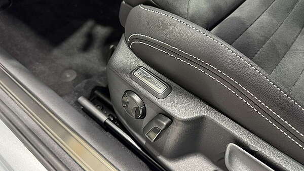 VW Passat Kombi 2.0 TDI DSG R-Line 2023 Nr.2 Foto 14