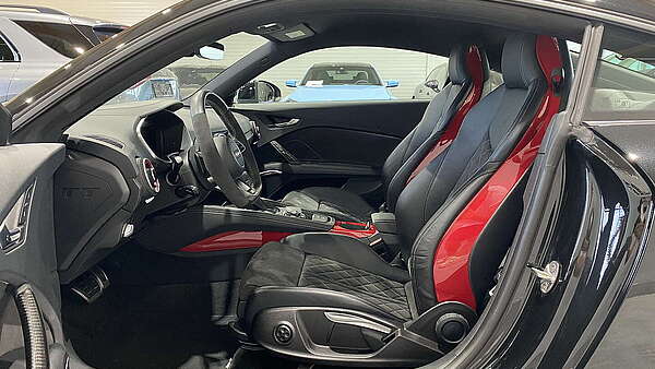 Audi TTS S-Tronic Facelift 2021 Foto 10