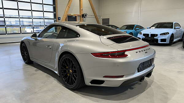 Porsche 911   991.2    Carrera 4 PDK (ohne OPF) Foto 4