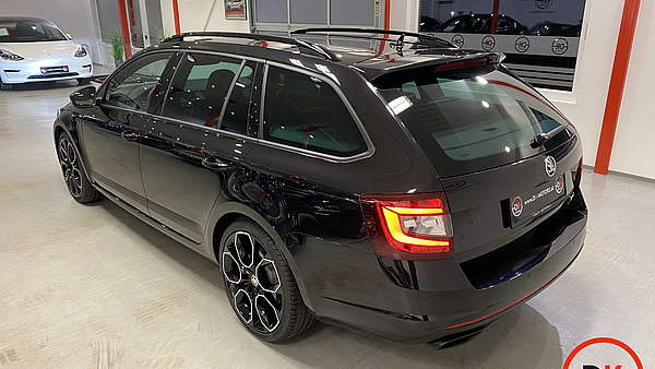 Skoda Octavia Combi RS TDI DSG 4x4 schwarz Foto 8