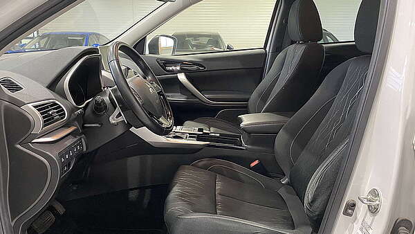 Mitsubishi Eclipse Cross Foto 11