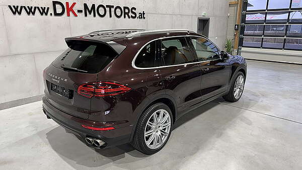 Porsche Cayenne S II FL 2016 Foto 2
