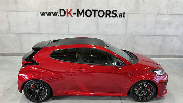 Toyota Yaris GR High Performance Emotional Red Metallic Foto 10
