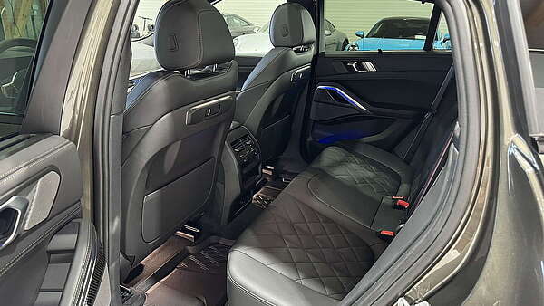 BMW X6 40d xDrive M-Paket Manhattan G06 Foto 24