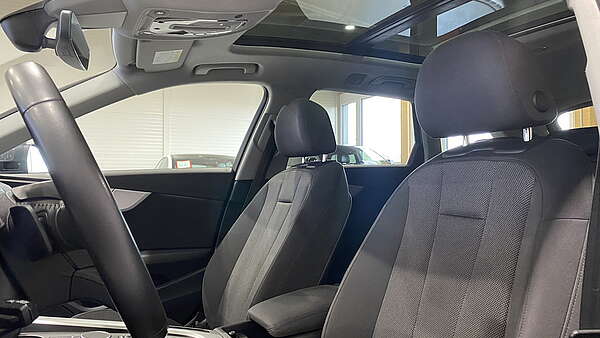 Audi A4 Avant 2.0 TDI Quattro S-Tronic Foto 10