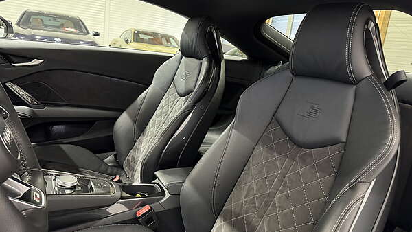 Audi TTS Coupe S-Tronic Facelift 2021 Foto 14