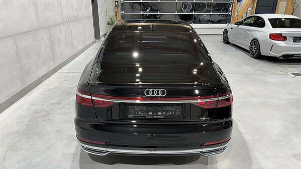 Audi A8 60 TFSI e PHEV Quattro Foto 4