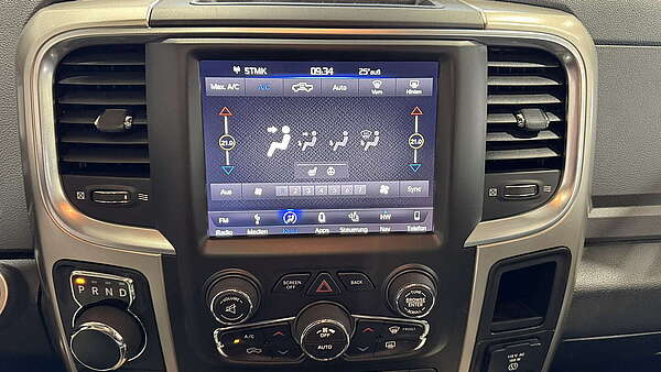 Dodge Ram 1500 5,7 V8 Hemi Classic Crew Cab Foto 26