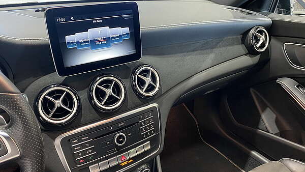Mercedes CLA 200d Shooting Brake Facelift AMG Line Autm. Foto 22