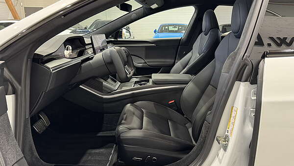 Tesla Model S Plaid 2023 Foto 12