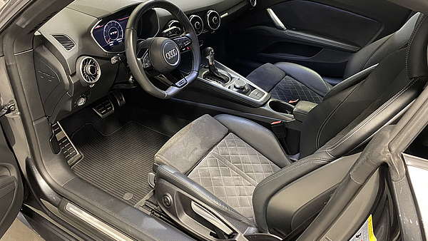 Audi TTS Coupe S-Tronic Foto 15