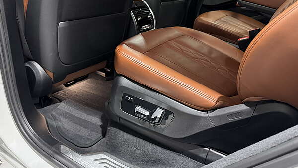 BMW X7 xDrive 30d  6-Sitzer Design Pure Excellence Foto 31