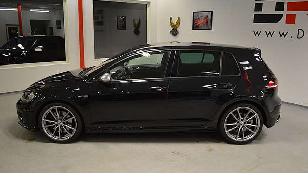 VW Golf 7R Handschalter schwarz Foto 2