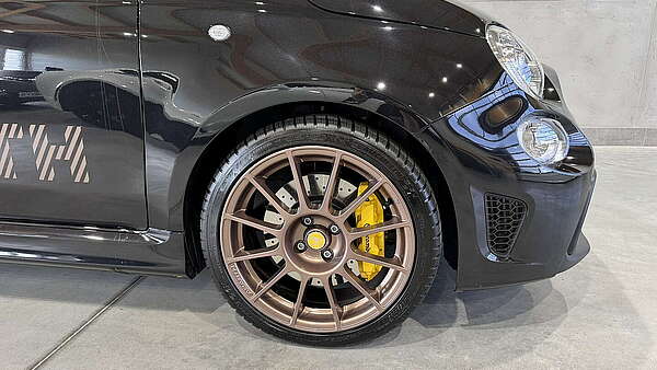 Abarth 695C Competizione 2023 Foto 8