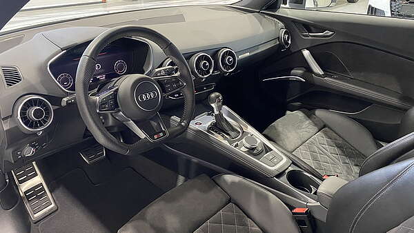 Audi TT 40 TFSI Competition S-Tronic (Facelift) Foto 9