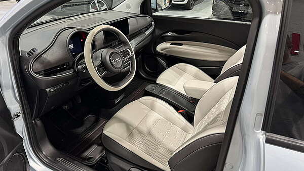 Fiat 500C Elektro La Prima by Bocelli Foto 14