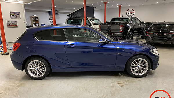 BMW 120d xDrive Sport Line Aut. Foto 5