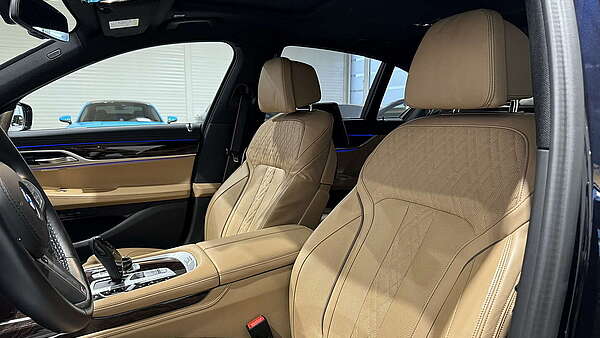 BMW 745e PHEV Hybrid M-Paket Aut. Foto 15