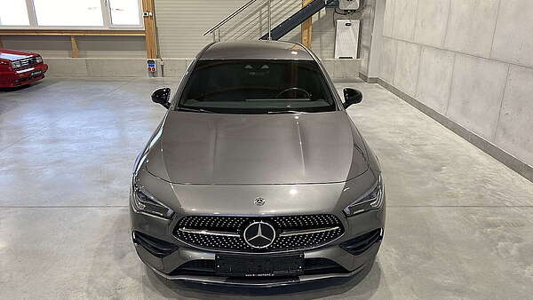 Mercedes CLA220d SB AMG Line Night Paket grau Foto 7