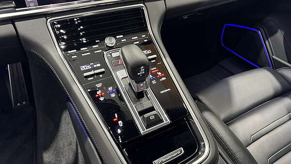 Porsche Panamera 4S Hybrid Sport Turismo 2021 Foto 25