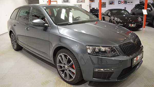 Skoda Octavia Kombi RS TDI grau Foto 5