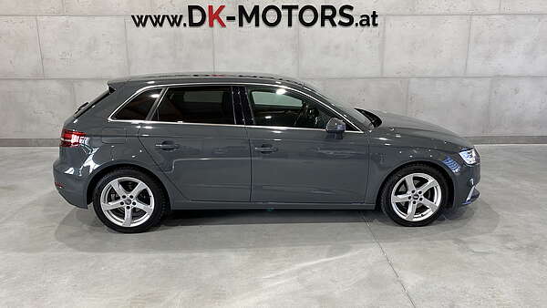 Audi A3 Sportback 1,6 TDI Sport Facelift Foto 0