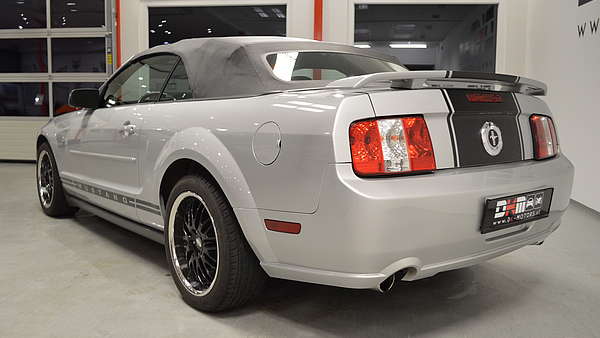 Ford Mustang Cabrio Foto 2