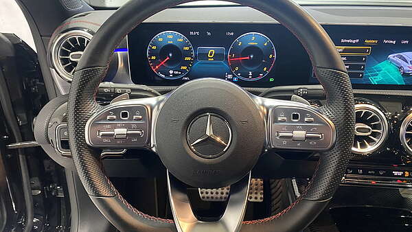 Mercedes CLA 200d Shooting Brake AMG Line Autm. Foto 15