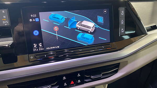 VW Multivan T7 DSG 2.0 TSI Edition LR Foto 53