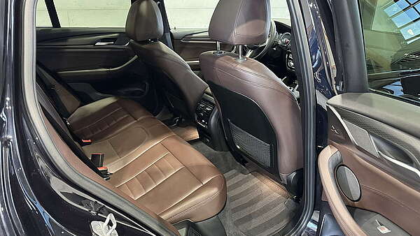 BMW X4 20d xDrive M-Sport X Foto 21