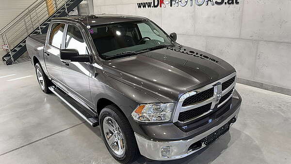 Dodge Ram 1500 5,7 V8 Hemi Classic Crew Cab Foto 7