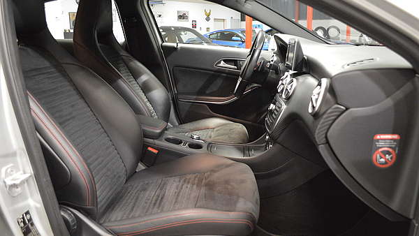 Mercedes A180 CDI AMG Foto 14