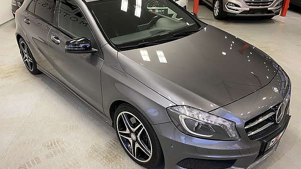 Mercedes A220 CDI AMG grau Foto 6