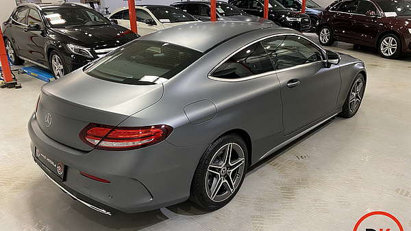 Mercedes C220d Coupe AMG Line Designo Foto 4