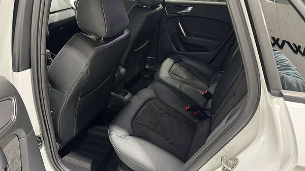 Audi A1 Sportback 1,4 TFSI S-Tronic S-Line Foto 20