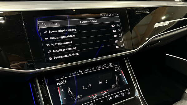 Audi A8 60 TFSI e PHEV Quattro Foto 33