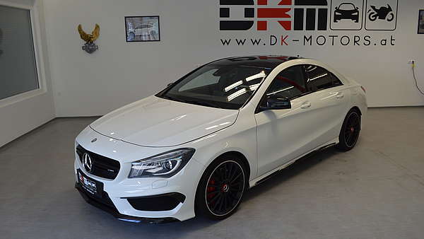 Mercedes CLA 45 AMG weiß Foto 0