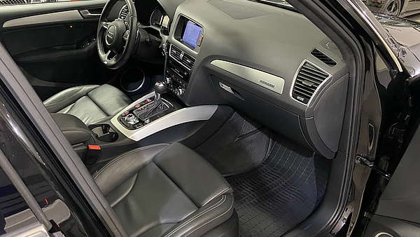 Audi SQ5 3.0 TDI Quattro Foto 21