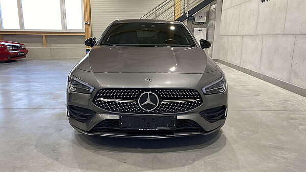 Mercedes CLA220d SB AMG Line Night Paket grau Foto 6