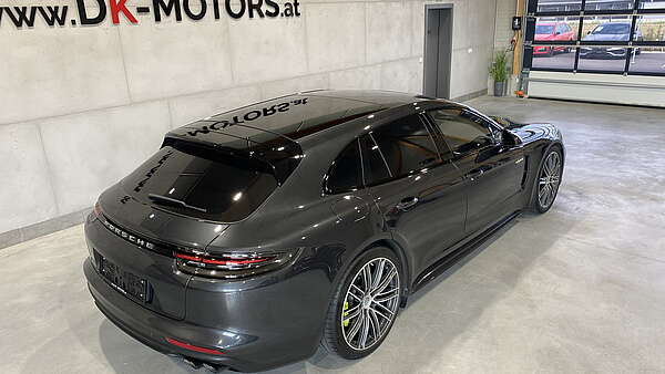 Porsche Panamera Turbo S e-Hybrid PHEV Sport Turismo Foto 10