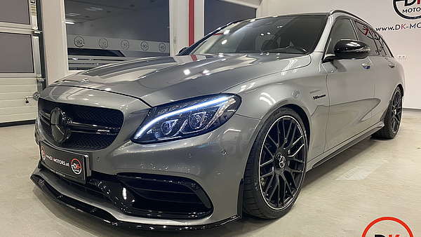 Mercedes C63 AMG T Modell Performance Foto 13