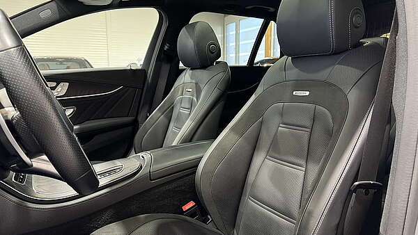 Mercedes E53 AMG T-Modell 4 Matic + Foto 16